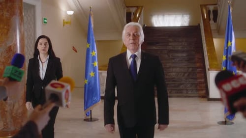 EU Representative Comes to Press in Government Building