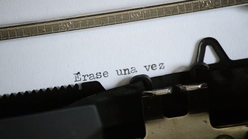 Typing Erase Una Vez with an Old Manual Typewriter